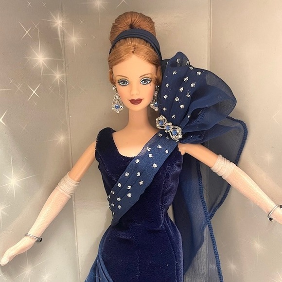 Barbie Embassy Waltz Doll Members Choice 3rd Edition 1998 - Picture 2 of 8